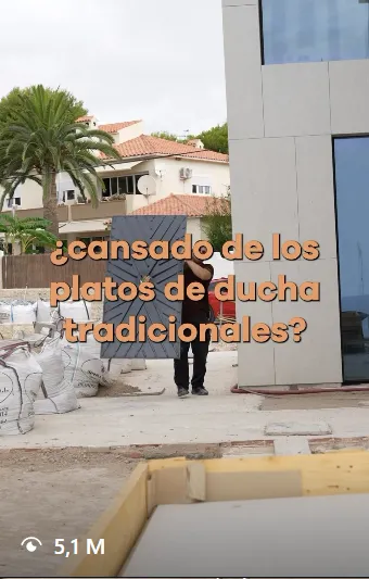 Reel de Revestech: «¿Cansado de los platos de ducha tradicionales?», 5,1M visitas en Instagram
